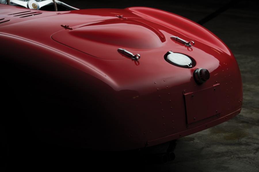 Детали экстерьера Ferrari 500/735 Mondial Spyder (0448MD) 1954 года  (фото 16 из 21)